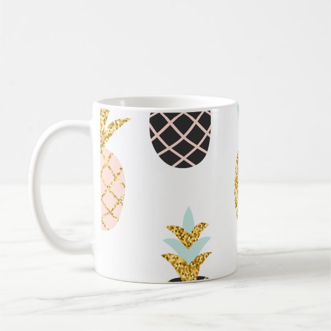 Caneca De Café Abacaxi com brilho dourado, padrão criativo. (Esquerda)