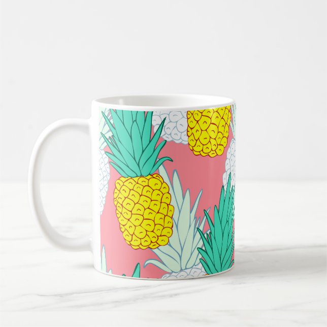 Caneca De Café Abacaxis Tropicais: Chic de Cartoon Vermelho. (Esquerda)