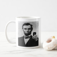 Abe Lincoln com telefone celular