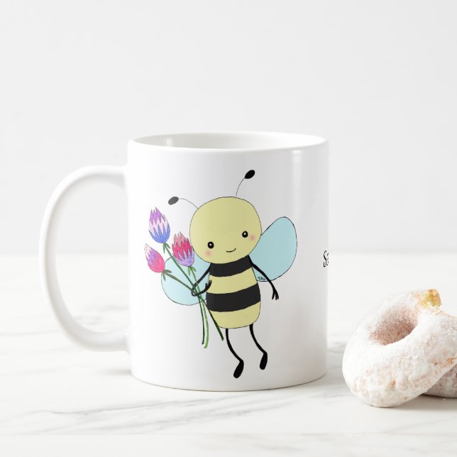 Caneca De Café Abelha Mel Cute Segurando Flores Nome Personalizad (Com Donut)