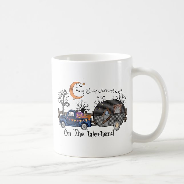 Caneca De Café Acampamento de Dia de as Bruxas engraçado (Direita)