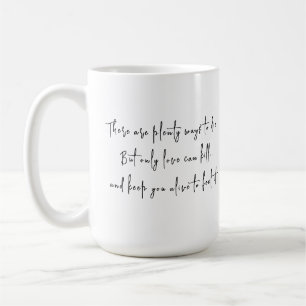 Caneca De Café Adora Matar, Mas Também Nos Mantém Vivos