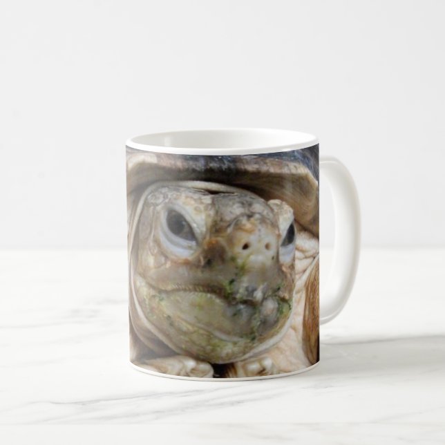 Caneca De Café Afro-Espurado Tortoise, Sulcata Tortoise Face (Frente Esquerda)
