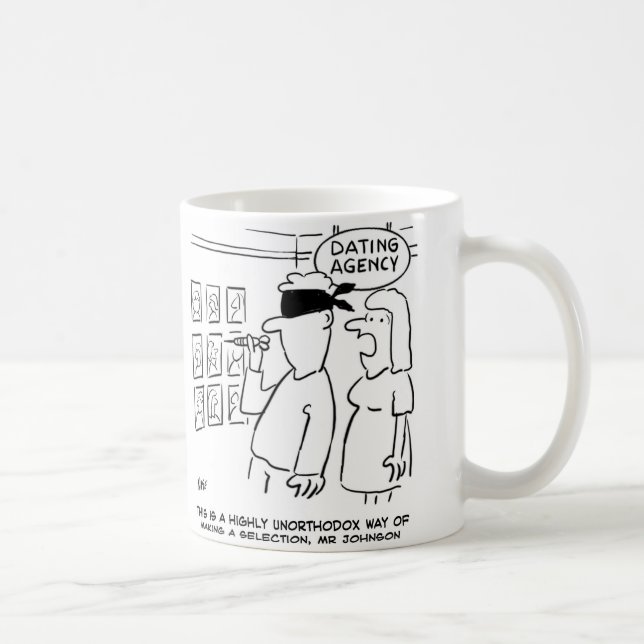 Caneca De Café Agência de namorando. Cara quer jogar um dardo (Direita)