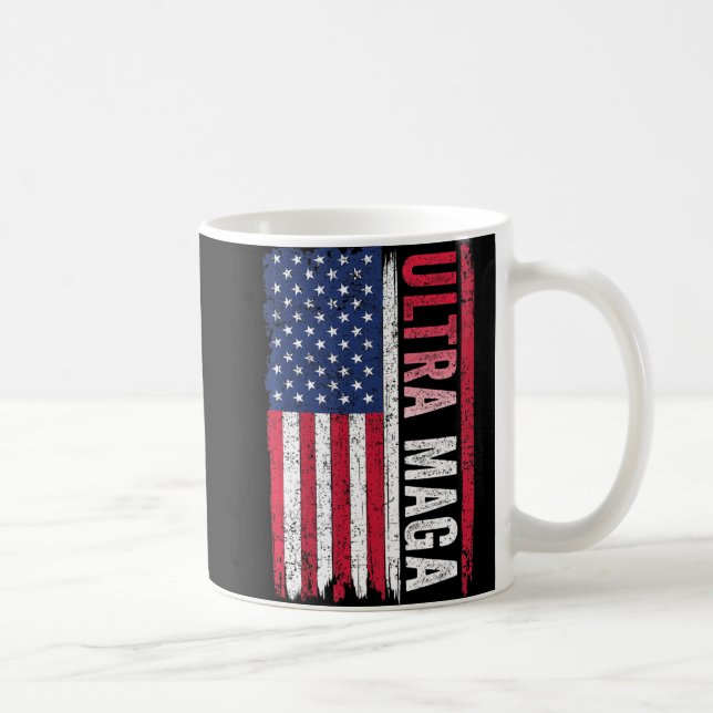 Caneca De Café Agenda Patriótico da Bandeira Americana ULTRA MAGA (Direita)