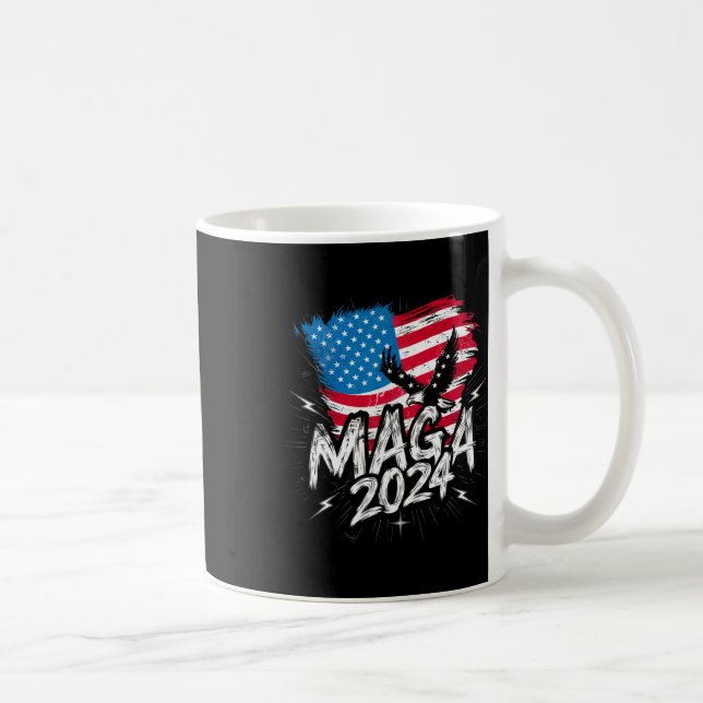 Caneca De Café Aguarde Trump Maga 2024 Bandeira Patriótica Voto E (Direita)