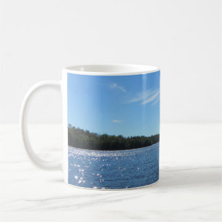 Caneca De Café Águas azuis Sparkling do Vermilion do lago