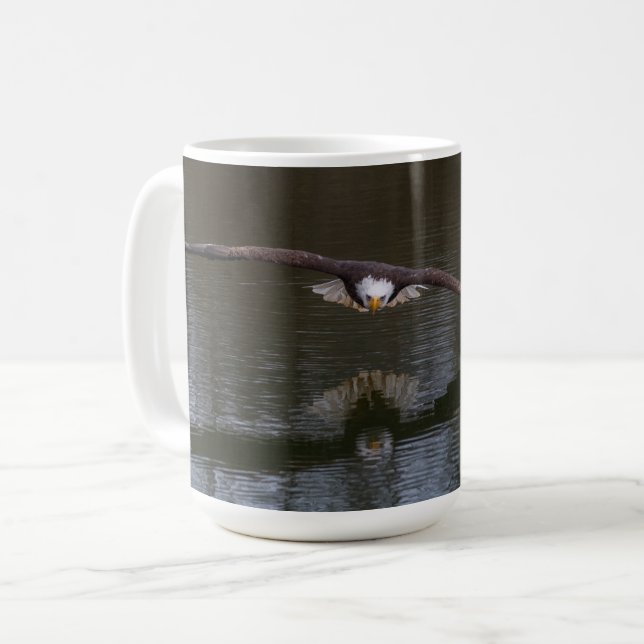 Caneca De Café Águia-careca em Voo (Frente Esquerda)