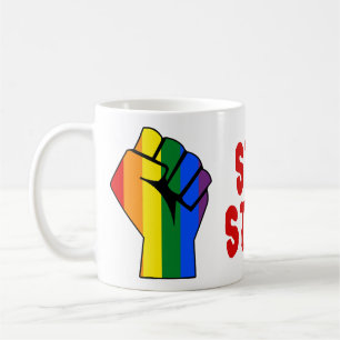 Caneca De Café Ainda aqui (LGBT Gay Lésbica Transgênero)