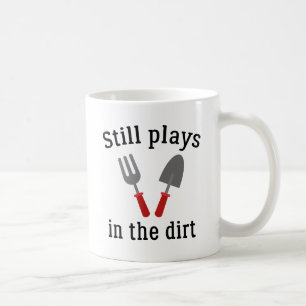 Caneca De Café Ainda Joga Na Sujeira