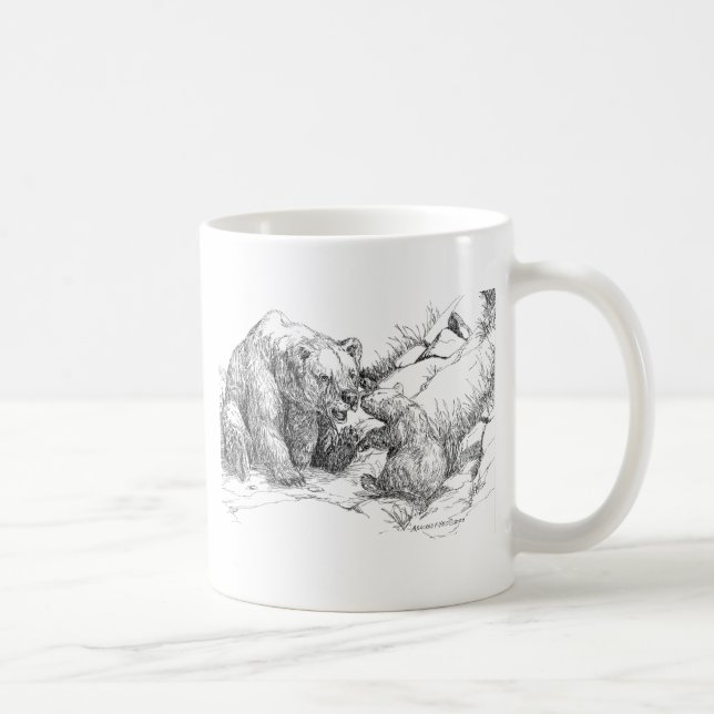 Caneca De Café Alaska Grizzly & Sow Cub Tocando Café B&W (Direita)