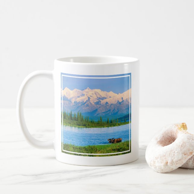Caneca De Café Alce macho no Wonder Lake (Com Donut)