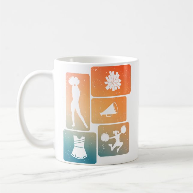 Caneca De Café Alegre líder de torcida fazendo acrobacias com ent (Esquerda)