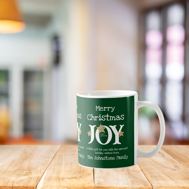 Caneca De Café Alegria Feliz Natal, "Um Presente Para Você" (Holiday festivities will surely be enhanced with one or more of these groovy green mugs.)