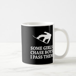 Caneca De Café Algumas Meninas Perseguem Rapazes Eu Pego Neve