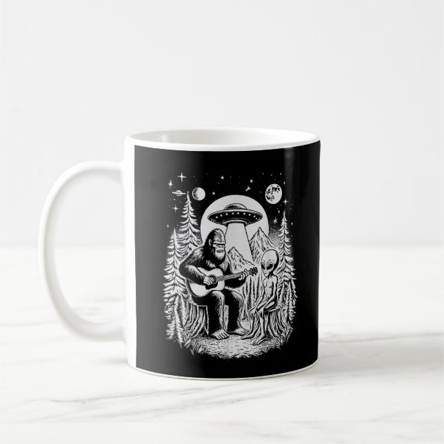 Caneca De Café Alienígena OVNI Bigfoot em volta de Campfire Natur (Esquerda)
