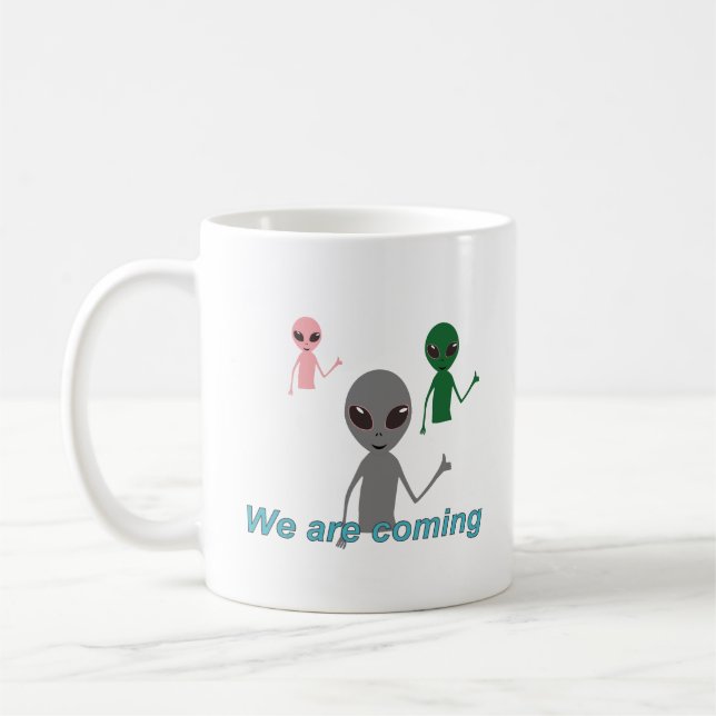 Caneca De Café Aliens mostrando o gesto "curtir" (Esquerda)