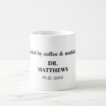 Alimentado por café e ambição.