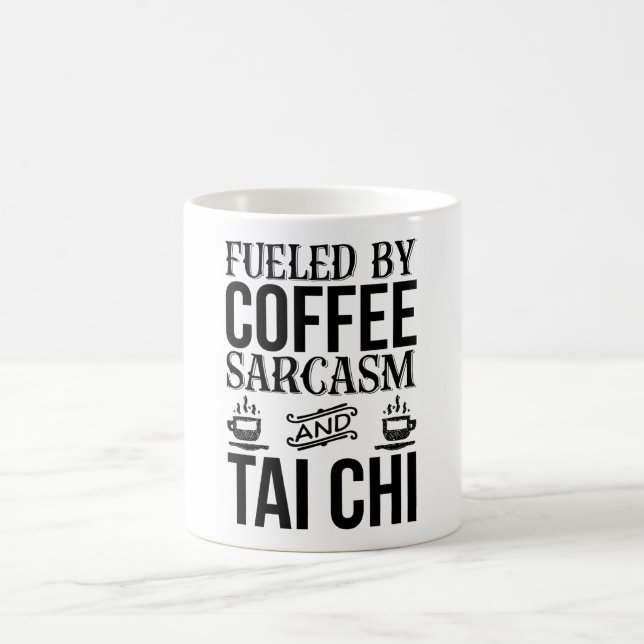Caneca De Café Alimentado Por Café Sarcasm E Tai Chi  (Centro)