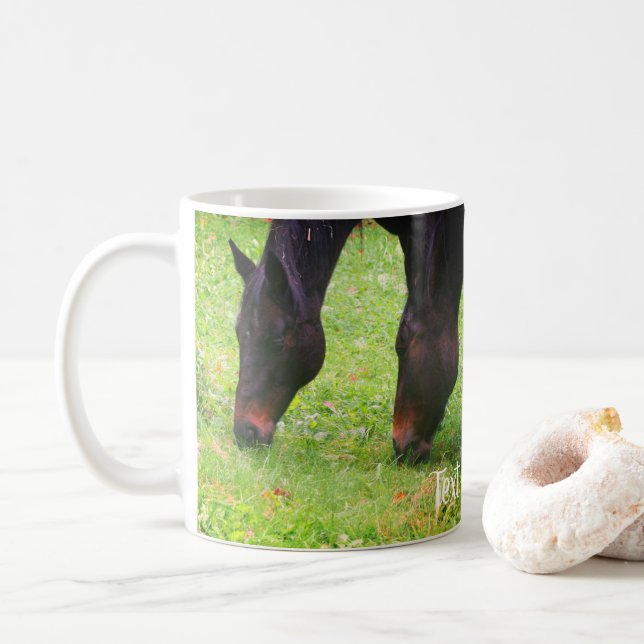Caneca De Café Amigos Cavalos Grazing Personalizados (Com Donut)
