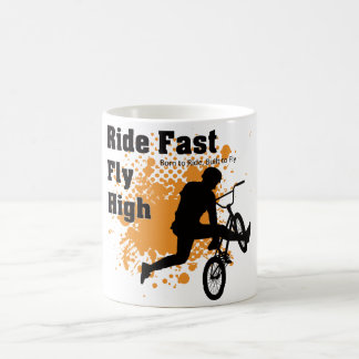 Caneca De Café Andar rápido, Voar alto