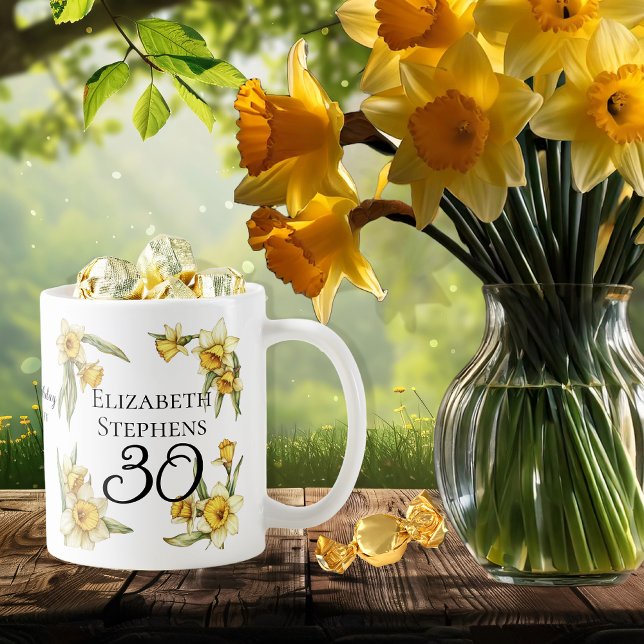 Caneca De Café Aniversário de 30 anos Floral Elegante Amarelo (Elegant Yellow Daffodils Floral "30" 30th Birthday Keepsake Coffee Mug)