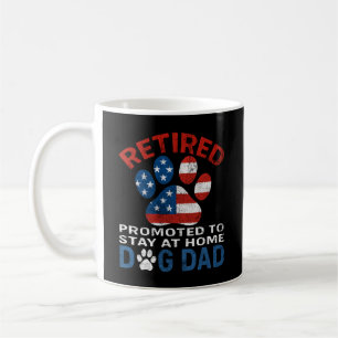 Caneca De Café Aposentado Promovido A Cachorro Pai Em Casa