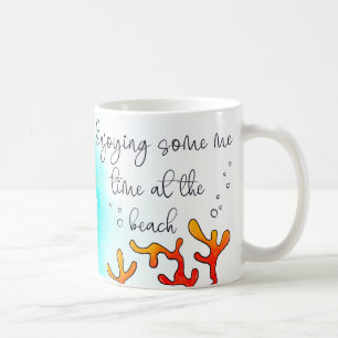 Caneca De Café Aproveitando a minha hora na praia Mug