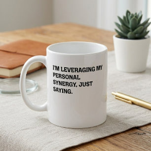Caneca De Café Aproveitando a Sinergia Pessoal com Frase Engraçad