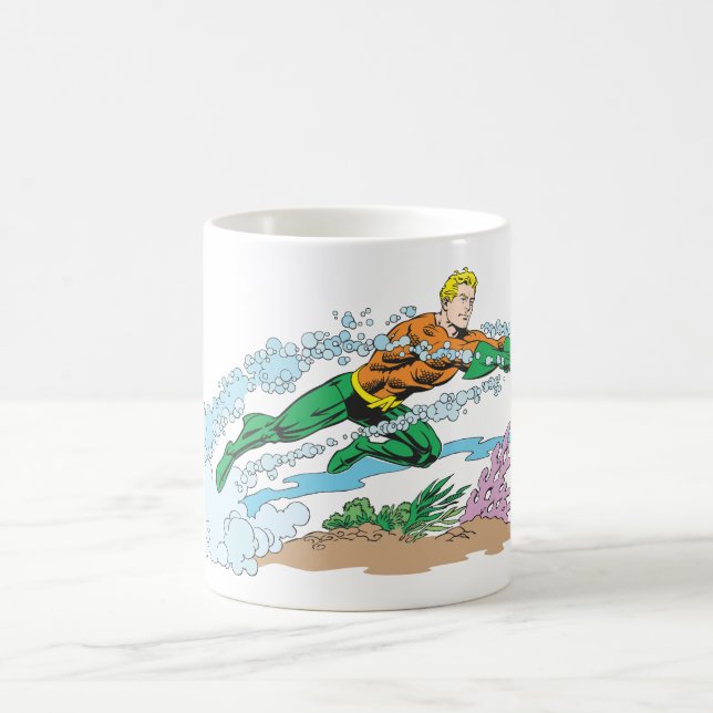 Caneca De Café Aquaman salta sobre coral (Centro)