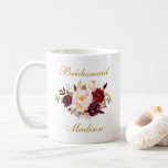 Caneca De Café Aquarela Burgundy Floral Dourado Nome de Dama de H<br><div class="desc">Aquarela Burgundy Marsala Floral Dourado Nome da Dama de Honra Caneca</div>