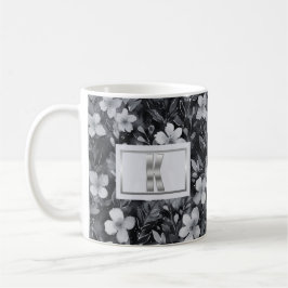 Caneca De Café Aquarela Floral com Letra em Prata Monograma