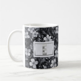 Caneca De Café Aquarela Floral com Letra em Prata Monograma