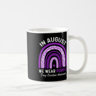 Caneca De Café Arco-Íris Em Agosto Vestimos Sobredosagem Roxa Com