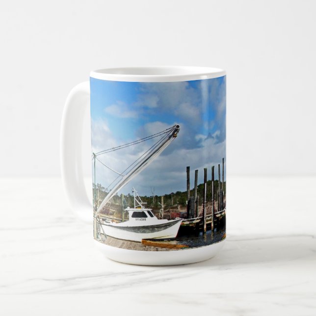 Caneca De Café Armações de Caranguejo Empilhadas e Prontas (Frente Esquerda)