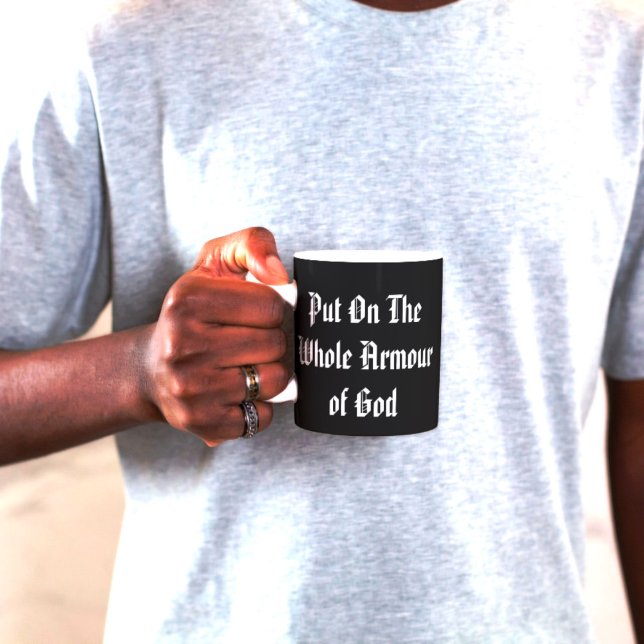 Caneca De Café Armadura Completa de Deus Citação Gótica (Criador carregado)