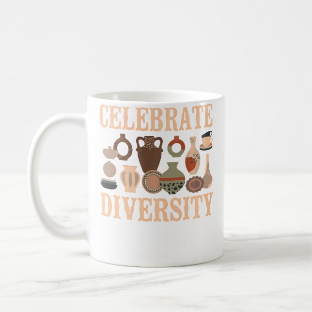 Caneca De Café Artista de Cerâmica Comemora Diversidade (Esquerda)