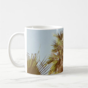 Caneca De Café Árvore de folhas verdes pela manhã