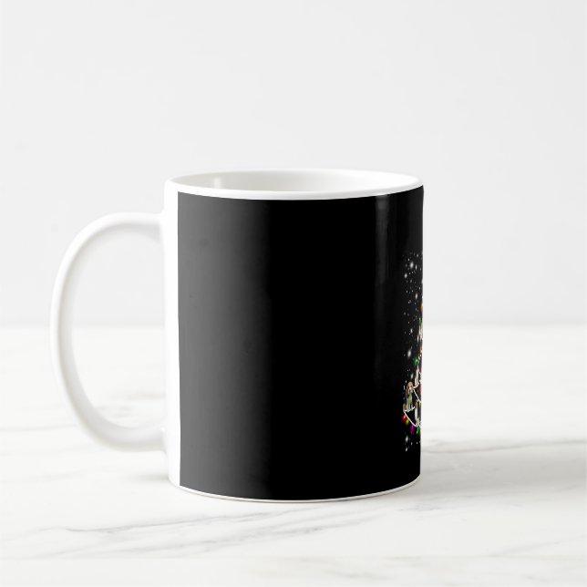 Caneca De Café Árvore De Natal De Beagle Abrangida Pela Lâmpada (Esquerda)