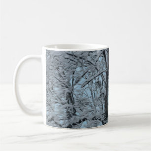 Caneca De Café Árvore Grande em Neve e Céu Azul