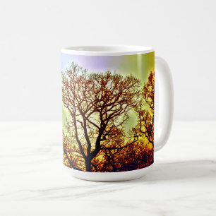 CANECA DE CAFÉ ÁRVORES COM SOL NEBULOSO