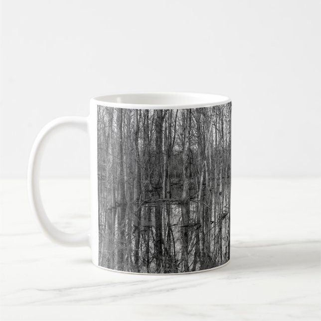 Caneca De Café Árvores em uma floresta em preto e branco. beleza  (Esquerda)