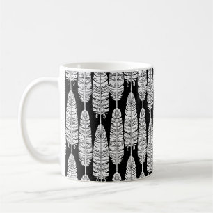 Caneca De Café As aves penas têm um padrão uniforme a preto e