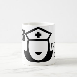 Caneca De Café As enfermeiras fazem-no com cuidados intensivos