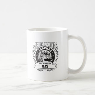 Caneca De Café As Legendas De Condução De Caminhões Estão A Nasce