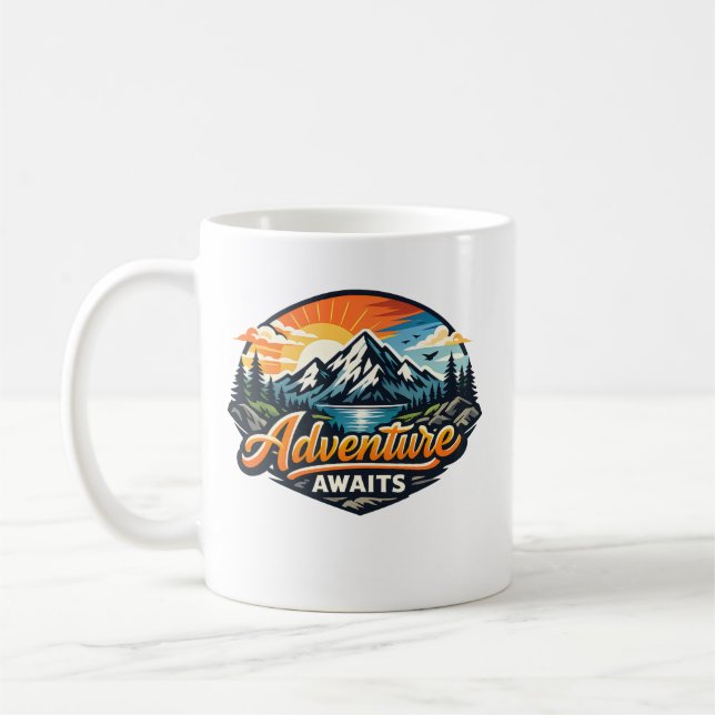 Caneca De Café Aventura Espera – Paisagem Montanhosa ao Ar Livre  (Esquerda)