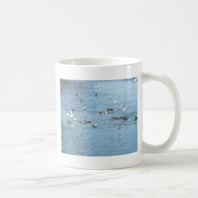 Caneca De Café Aves No Rio De Verão (Direita)