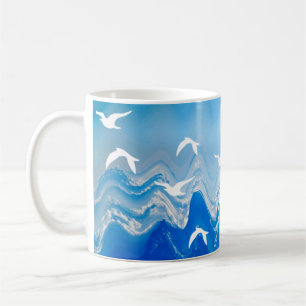 Caneca De Café Aves sobre as ondas do mar