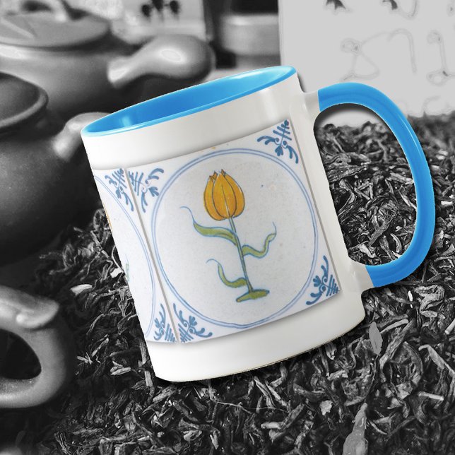 Caneca de Café Azul Branco Arte de Azulejo Tulipa  (Criador carregado)