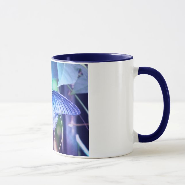 Caneca de café azul da borboleta (Direita)